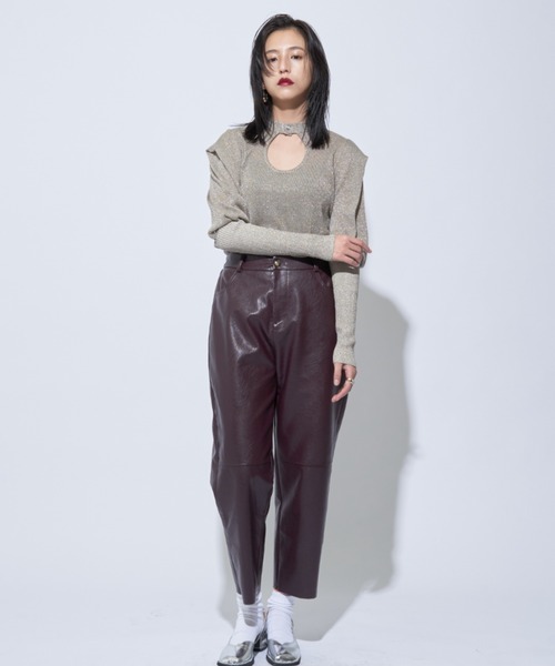 Solace(ソレイス)の「エコレザーテーパードパンツ(その他パンツ・レディース・ブラック/ブラウン・M/L)」の10枚目の写真