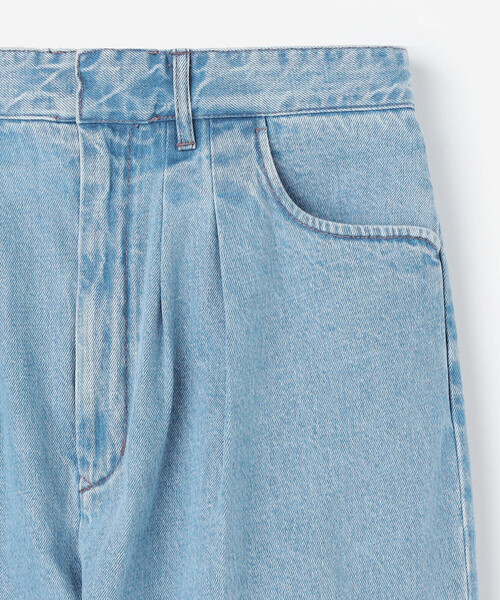 FARAH(ファーラー)の「FARAH | 2タックワイドテーパードデニムパンツ MEN(デニムパンツ・メンズ・ブルー/インディゴブルー・30/32/34)」の11枚目の写真