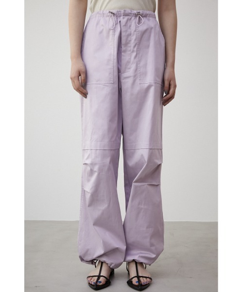 AZUL by moussy（アズールバイマウジー）の「LOOSE CARGO PANTS/ルースカーゴパンツ（カーゴパンツ・レディース・ライトパープル/オフホワイト/ブラック・SMALL/MEDIUM）」の8枚目の写真