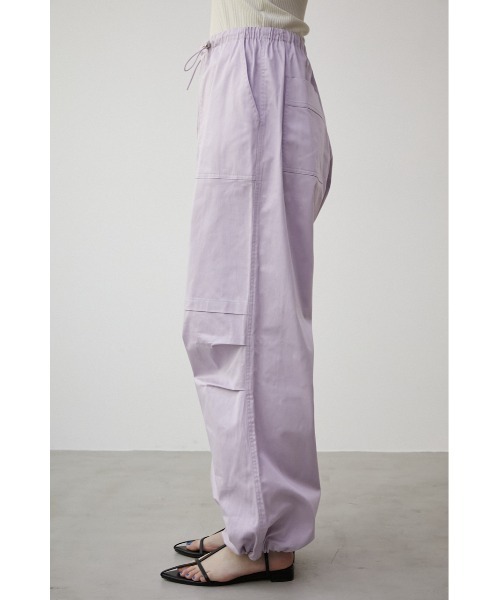AZUL by moussy（アズールバイマウジー）の「LOOSE CARGO PANTS/ルースカーゴパンツ（カーゴパンツ・レディース・ライトパープル/オフホワイト/ブラック・SMALL/MEDIUM）」の9枚目の写真