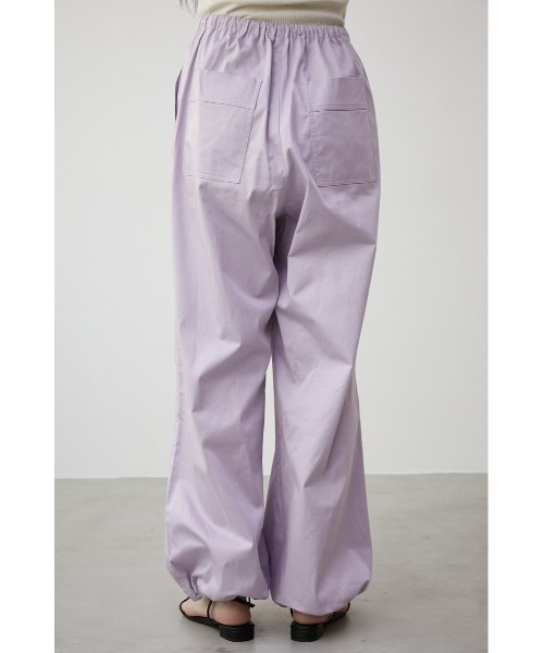 AZUL by moussy（アズールバイマウジー）の「LOOSE CARGO PANTS/ルースカーゴパンツ（カーゴパンツ・レディース・ライトパープル/オフホワイト/ブラック・SMALL/MEDIUM）」の10枚目の写真