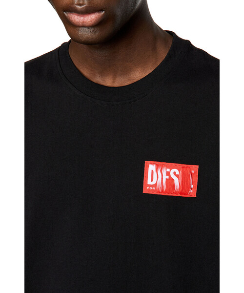 【新品】DIESEL ディーゼル／グラフィックロゴ デザインTシャツ XL 新品】DIESEL ディーゼル／グラフィックロゴ デザインTシャツ L