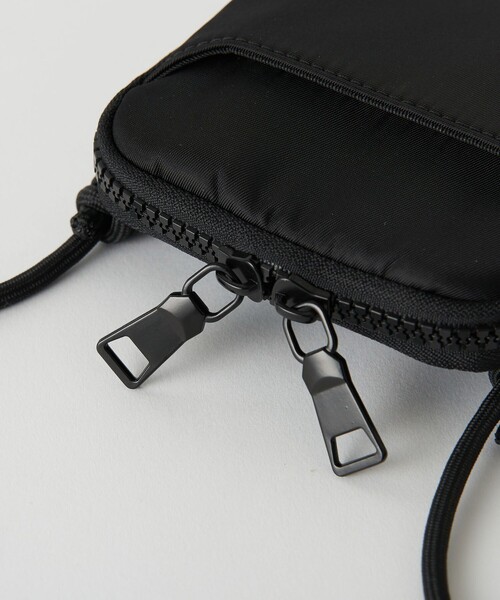 BEAUTY&YOUTH UNITED ARROWS（ビューティーアンドユースユナイテッドアローズ）の「ポリエステル ジップスリム ウォレットショルダー（ポーチ・レディース・ブラック/モカ/その他1・FREE）」の20枚目の写真