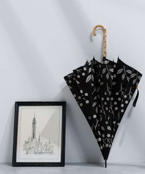 LEPSIM（レプシィム）の「晴雨兼用/長傘[柄]　178394（長傘・レディース・ブルー/ブラック/ベージュ・ONE SIZE）」の2枚目の写真