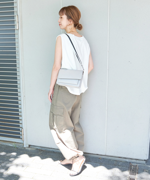 B.C STOCK（ベーセーストック）の「《追加》ラインテープショルダー（ショルダーバッグ・レディース・ブラック/アイボリー/シルバー/ネイビー・FREE）」の21枚目の写真