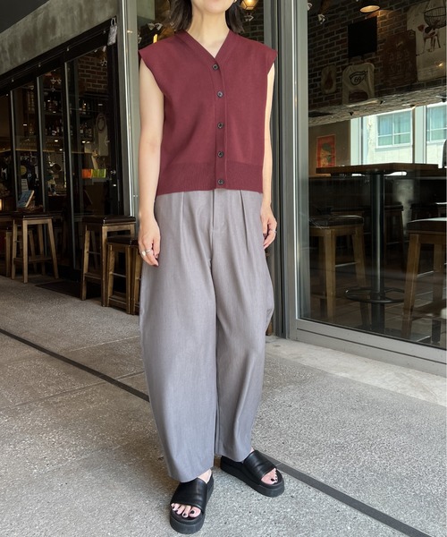 A part by（アパートバイ）の「Vネックノースリーブ（ニット/セーター