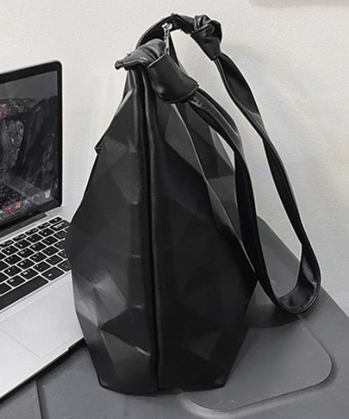 SVEC（シュベック）の「ポリゴン ショルダーバッグ（ショルダーバッグ・レディース・ブラウン/ホワイト/ブラック・FREE）」の20枚目の写真