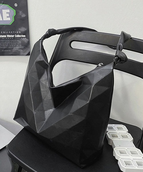 SVEC（シュベック）の「ポリゴン ショルダーバッグ（ショルダーバッグ・レディース・ブラウン/ホワイト/ブラック・FREE）」の21枚目の写真