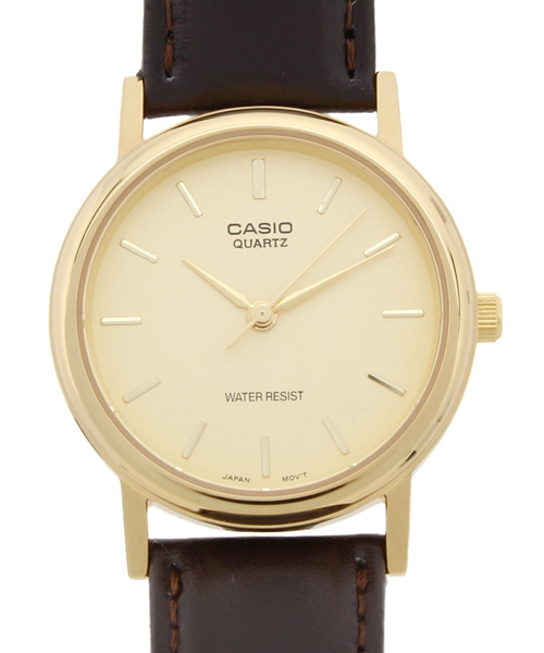 alcali(アルカリ)の「CASIO / 腕時計(アナログ腕時計・レディース・ブラック/ゴールド・FREE)」の1枚目の写真