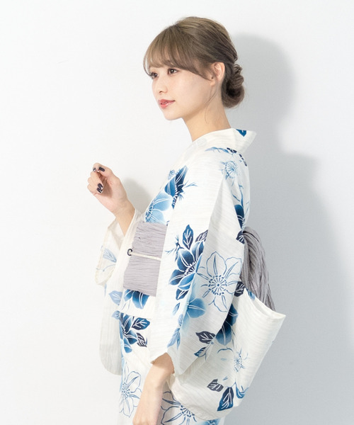 SOUBIEN(ソウビエン)の「夏を彩るレディース浴衣2点セット (浴衣+帯)(浴衣・レディース・ブルー系その他/ホワイト系その他/ホワイト系その他3/グレー系その他/ブルー系その他2/ホワイト系その他2/ブルー系その他3・FREE)」の4枚目の写真