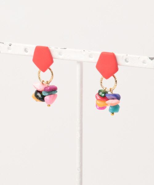 tone(トーン)の「【atelier*mio】ポリマークレイ × シェルビジュー costume jewelry ピアス(ピアス(両耳用)・レディース・ブラック/レッド/グリーン/イエロー/パープル/グリーン系その他/ブラック系その他/パープル系その他/ブルー・FREE)」の9枚目の写真