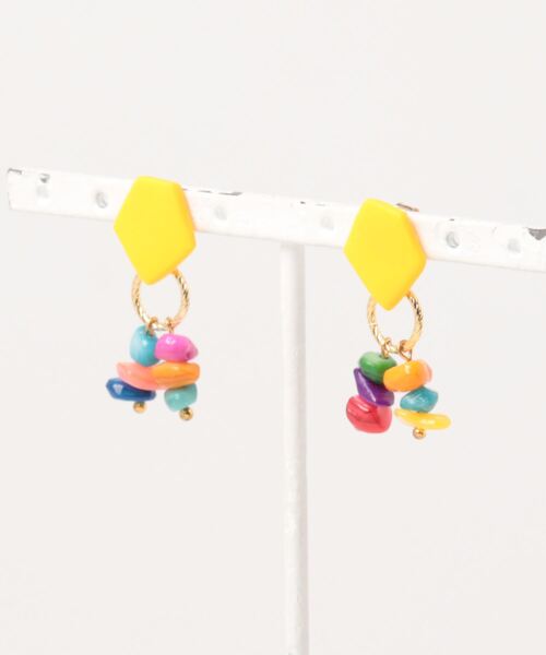 tone(トーン)の「【atelier*mio】ポリマークレイ × シェルビジュー costume jewelry ピアス(ピアス(両耳用)・レディース・ブラック/レッド/グリーン/イエロー/パープル/グリーン系その他/ブラック系その他/パープル系その他/ブルー・FREE)」の8枚目の写真