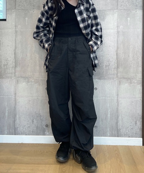 Snap club(スナップクラブ)の「【Snap club】ミリタリーパラシュートワイドカーゴパンツ(カーゴパンツ・レディース・ホワイト/ピンク/ブラック/カーキ・FREE)」の18枚目の写真
