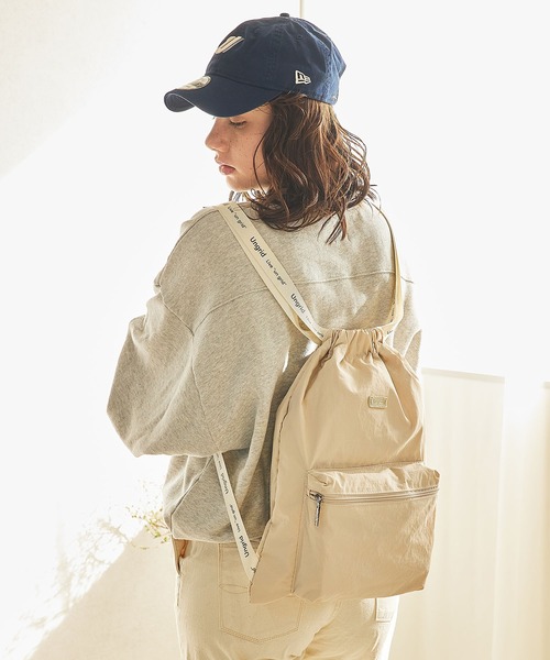 Ungrid(アングリッド)の「【Ungrid/アングリッド】撥水軽量ソフトナイロン ロゴテープナップサック スポーツジムバッグ(バックパック/リュック・レディース・ブラック/アイボリー/グレイッシュベージュ/ブルーグレー/ミント/ブラック×ホワイト/ホワイト×ブラック・FREE)」の13枚目の写真