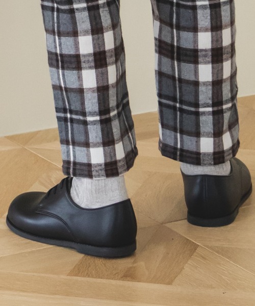 pairmanon（ペアマノン）の「フェイクレザー ドレスシューズ（ドレスシューズ・キッズ・ブラック・21/15 /19/16/17/18/20/22）」の2枚目の写真