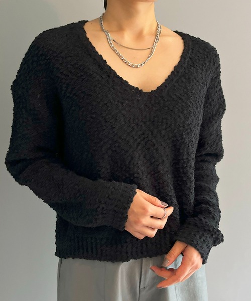 Jewelobe（ジュエローブ）の「ゆるシルエットVネックブークレーニット（ニット/セーター・レディース・ブルー/ホワイト/ブラック・FREE）」の12枚目の写真