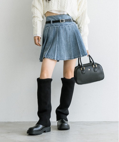 OLIVE des OLIVE（オリーブデオリーブ）の「細ベルト付きプリーツスカート　1032010090（スカート・レディース・チェック/ワンウォッシュ/チャコールグレー/ブラック・FREE）」の4枚目の写真