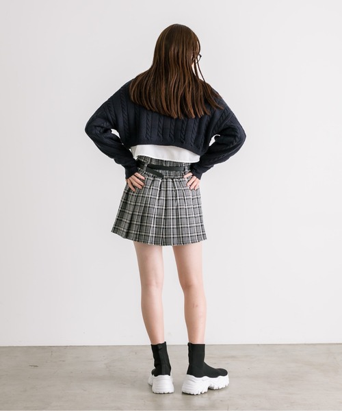 OLIVE des OLIVE（オリーブデオリーブ）の「細ベルト付きプリーツスカート　1032010090（スカート・レディース・チェック/ワンウォッシュ/チャコールグレー/ブラック・FREE）」の16枚目の写真