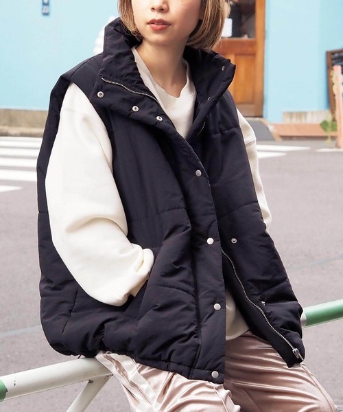 tiptop（ティップトップ）の「【選べる2タイプ】スタンドカラーBIGベスト（ベスト・レディース・ホワイト系その他/アイボリー/ブラック/ブラック系その他・FREE）」の4枚目の写真