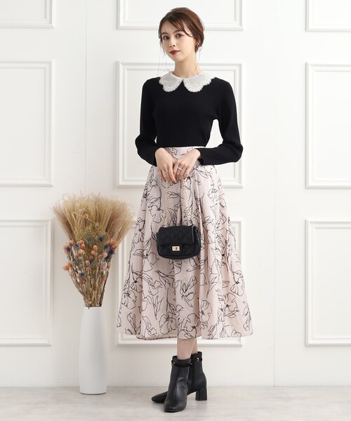 couture brooch（クチュールブローチ）の「◆【大人クラシカルな華やかニット】レース衿リブニット（ニット/セーター・レディース・ライトベージュ/ライトブルー/ブラック/ブラック系5・40/38/42）」の5枚目の写真