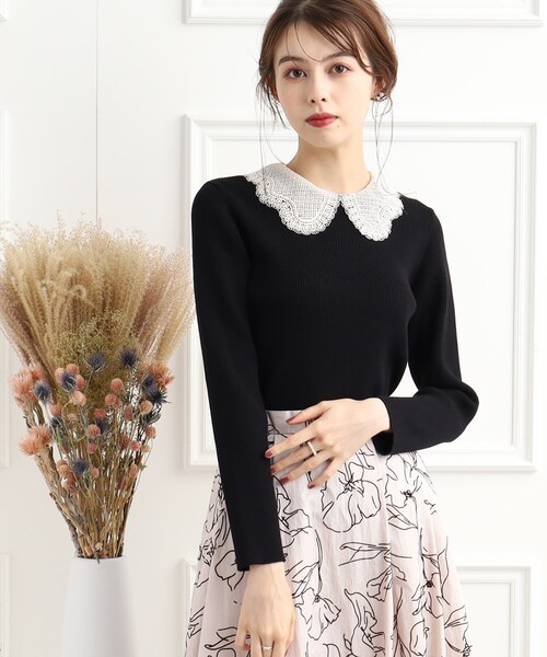 couture brooch（クチュールブローチ）の「◆【大人クラシカルな華やかニット】レース衿リブニット（ニット/セーター・レディース・ライトベージュ/ライトブルー/ブラック/ブラック系5・40/38/42）」の8枚目の写真