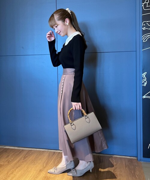 couture brooch（クチュールブローチ）の「◆【大人クラシカルな華やかニット】レース衿リブニット（ニット/セーター・レディース・ライトベージュ/ライトブルー/ブラック/ブラック系5・40/38/42）」の17枚目の写真