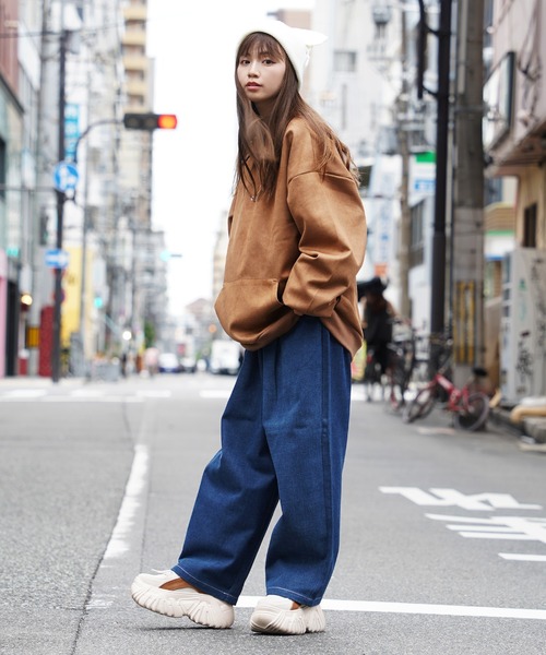 1111clothing(ワンフォークロージング)の「ロゴ刺繍 フェイクスエード ハーフジップ / Logo embroidery faux suede half zip(その他トップス・メンズ・アイボリー/チャコールグレー/ブラウン/ダークグリーン・M/L)」の18枚目の写真