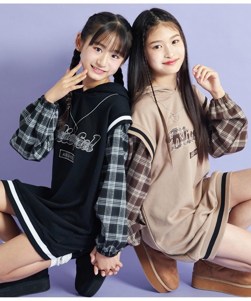 ANAP GiRL(アナップガール)の「くまチェックレイヤード裏毛ワンピネックレス付(ワンピース・キッズ・ベージュ/ブラック・XS/S)」の16枚目の写真