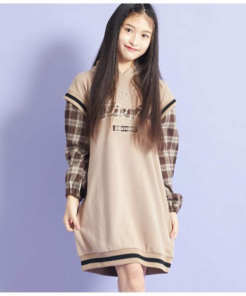 ANAP GiRL(アナップガール)の「くまチェックレイヤード裏毛ワンピネックレス付(ワンピース・キッズ・ベージュ/ブラック・XS/S)」の4枚目の写真