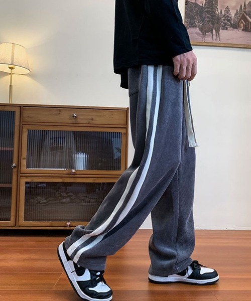 BASQUE magenta(バスクマゼンタ)の「サイドラインデザインコーデュロイトラックパンツ(その他パンツ・メンズ・ブラウン/スミクロ/ブラック/ホワイト・M/L)」の14枚目の写真