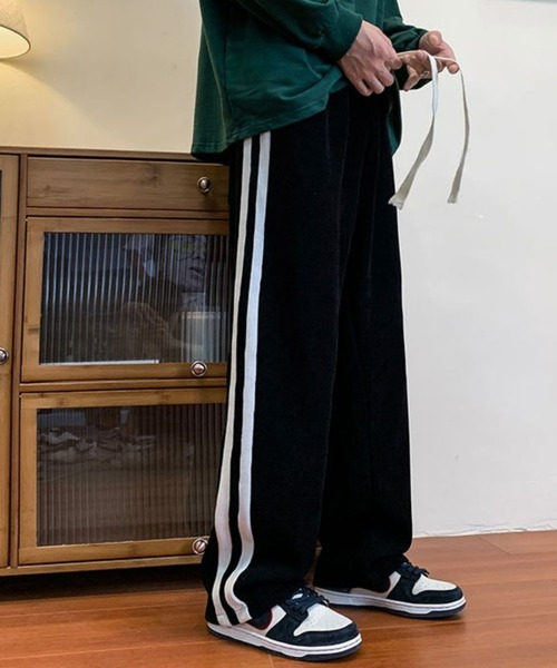 BASQUE magenta(バスクマゼンタ)の「サイドラインデザインコーデュロイトラックパンツ(その他パンツ・メンズ・ブラウン/スミクロ/ブラック/ホワイト・M/L)」の7枚目の写真