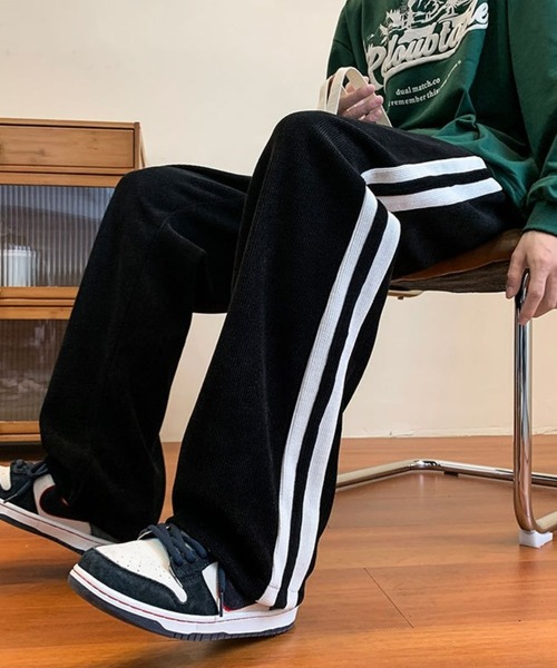 BASQUE magenta(バスクマゼンタ)の「サイドラインデザインコーデュロイトラックパンツ(その他パンツ・メンズ・ブラウン/スミクロ/ブラック/ホワイト・M/L)」の9枚目の写真