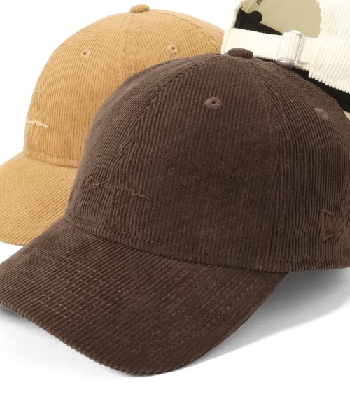 NEW ERA(ニューエラ)の「ニューエラ キャップ 手書きロゴ ONSPOTZ別注(キャップ・レディース・ベージュ系その他/ホワイト/ブラウン/グリーン/グレー/ベージュ/ブラック/ブラウン系その他/ベージュ系その他2/ホワイト系その他/ベージュ系その他3/ブラウン系その他2/ブラック系その他/ネイビー・FREE/M/L)」の8枚目の写真