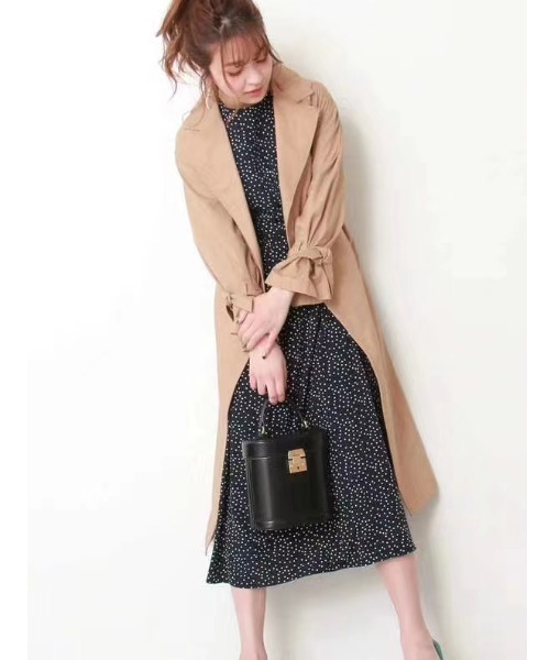 almo(アルモ)の「トレンチコート【YC】(トレンチコート・レディース・ベージュ・LARGE/MEDIUM/SMALL)」の6枚目の写真