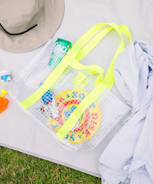 EKAL（エカル）の「TINY GARDEN PRODUCTS　マルチユースクリアバッグ M（トートバッグ・レディース・イエロー系その他/ホワイト系その他・MEDIUM）」の20枚目の写真