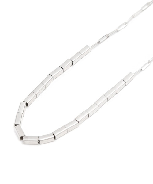 YArKA（ヤーカ）の「【YArKA/ヤーカ】square parts move necklace [LBN6] / スクエアパーツ&長あずきミックスパーツネックレス（ネックレス・レディース・シルバー・FREE）」の3枚目の写真