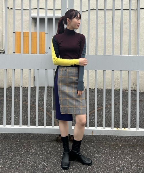 JNBY(ジェーエヌビーワイ)の「Retro-plaid Spliced Skirt(スカート・レディース・イエロー系その他3/グレー系その他5・36/38)」の6枚目の写真