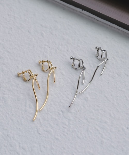 Kastane(カスタネ)の「【fiw.】ループロングイヤリング(イヤリング・レディース・ゴールド/シルバー・FREE)」の3枚目の写真