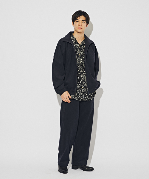 EDIFICE(エディフィス)の「フェイクスエード トレーニングパンツ(その他パンツ・メンズ・アイボリー/ネイビー・MEDIUM/LARGE)」の8枚目の写真