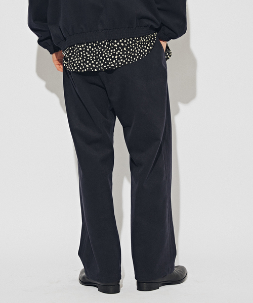 EDIFICE(エディフィス)の「フェイクスエード トレーニングパンツ(その他パンツ・メンズ・アイボリー/ネイビー・MEDIUM/LARGE)」の14枚目の写真