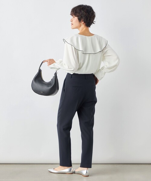 NOLLEY’S（ノーリーズ）の「ストレッチジョーゼットラッフル衿配色ブラウス（シャツ/ブラウス・レディース・オフホワイト・38/36）」の5枚目の写真