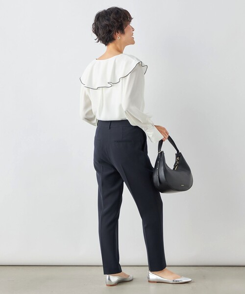 NOLLEY’S（ノーリーズ）の「ストレッチジョーゼットラッフル衿配色ブラウス（シャツ/ブラウス・レディース・オフホワイト・38/36）」の7枚目の写真