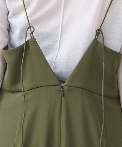 RIVE DROITE（リヴドロワ）の「スクエアキャミワンピース（ワンピース・レディース・ブラック/カーキ・FREE）」の21枚目の写真