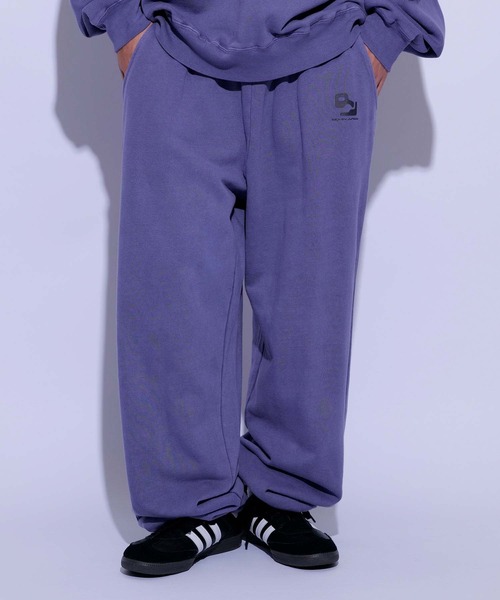 re_k by JUNRED（レクバイジュンレッド）の「re_k by JUNRED / オーバーダイワイドストレートスウェットパンツ（その他パンツ・メンズ・パープル/チャコールグレー/ライトグレー・M/L/S）」の4枚目の写真