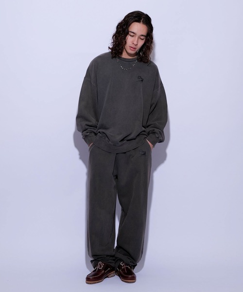 re_k by JUNRED（レクバイジュンレッド）の「re_k by JUNRED / オーバーダイワイドストレートスウェットパンツ（その他パンツ・メンズ・パープル/チャコールグレー/ライトグレー・M/L/S）」の6枚目の写真