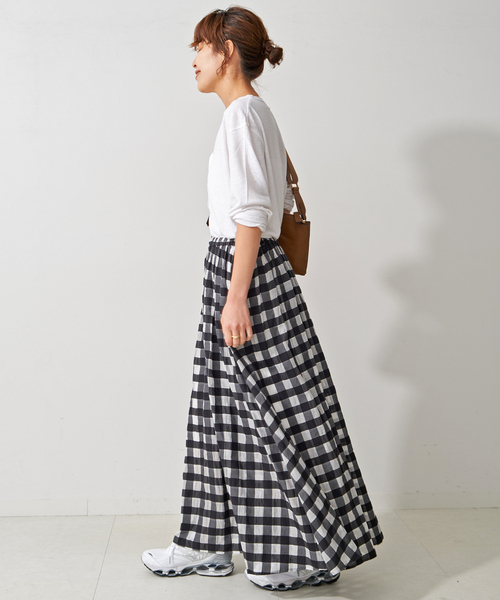 Spick & Span(スピックアンドスパン)の「LI/PE ヘンリーネックプルオーバー(Tシャツ/カットソー・レディース・ブラック/ホワイト/ベージュ・FREE)」の19枚目の写真