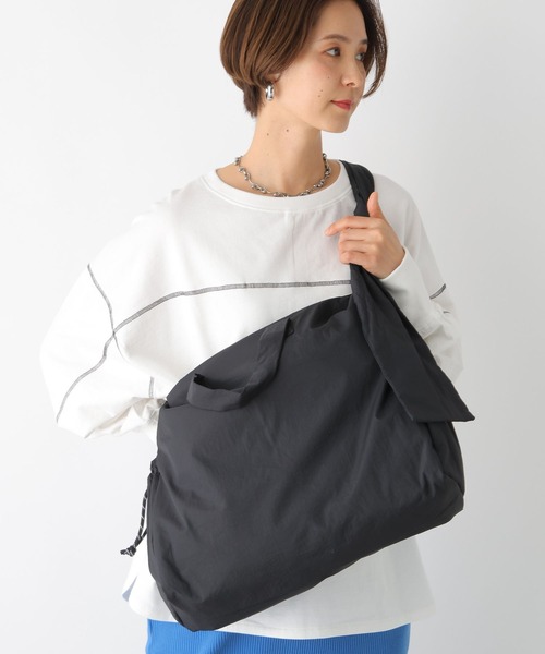 LEPSIM（レプシィム）の「マタニティ／撥水ナイロンBIGショルダー　103677（マザーズバッグ・レディース・アイボリー/ブラック・ONE SIZE）」の20枚目の写真