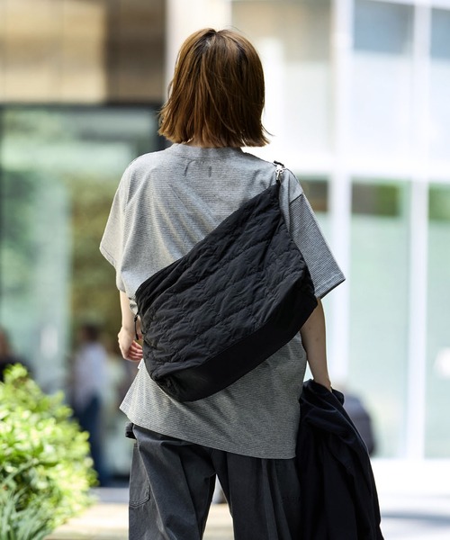 QUILTING shoulder bag ポーチ付き／black QUILTING POUCH SHOULDER BAG（ショルダーバッグ）｜meltum（メルタム