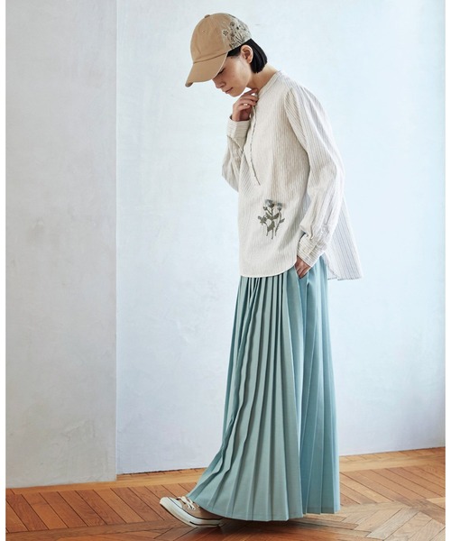 Sunny clouds（サニークラウズ）の「サニークラウズ　アシメトリープリーツスカート（スカート・レディース・ダークネイビー/ライトベージュ/ミント・LARGE/MEDIUM/NM/X-LARGE/XX-LARGE）」の4枚目の写真