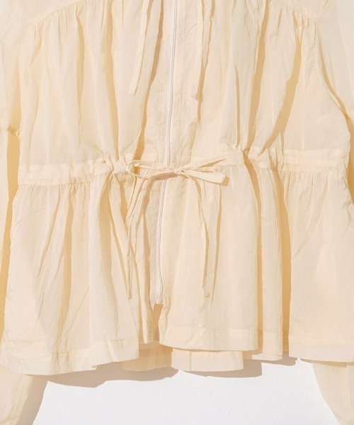 flower（フラワー）の「レディフレアフーディー（ナイロンジャケット・レディース・ホワイト/ベージュ・FREE）」の18枚目の写真